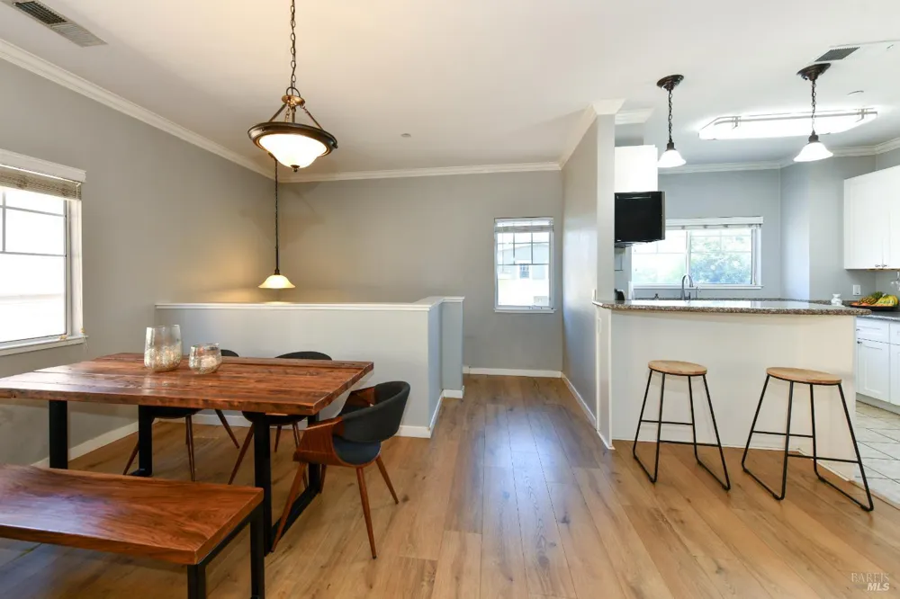 127 Valley Oak Drive Napa, CA 94558