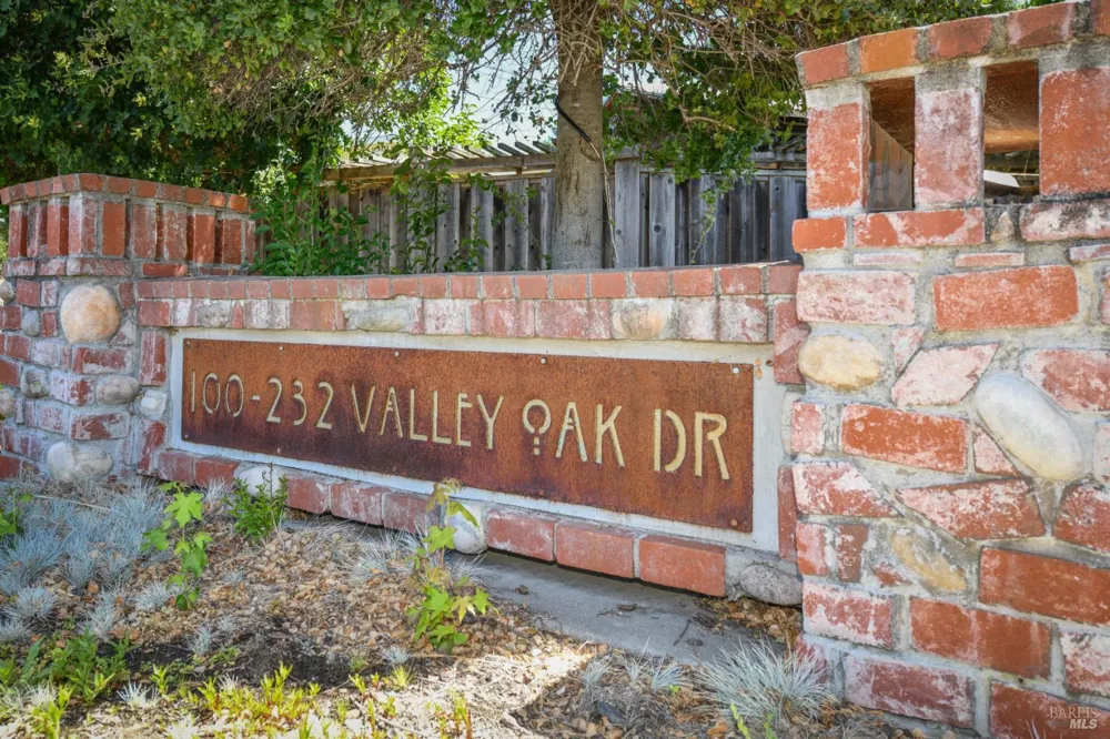 127 Valley Oak Drive Napa, CA 94558