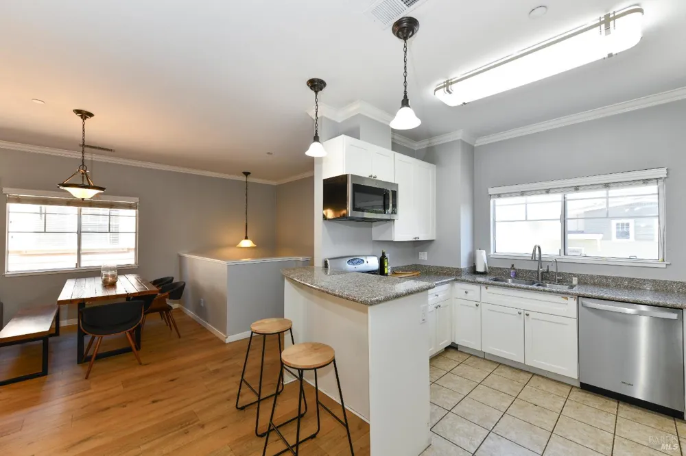 127 Valley Oak Drive Napa, CA 94558