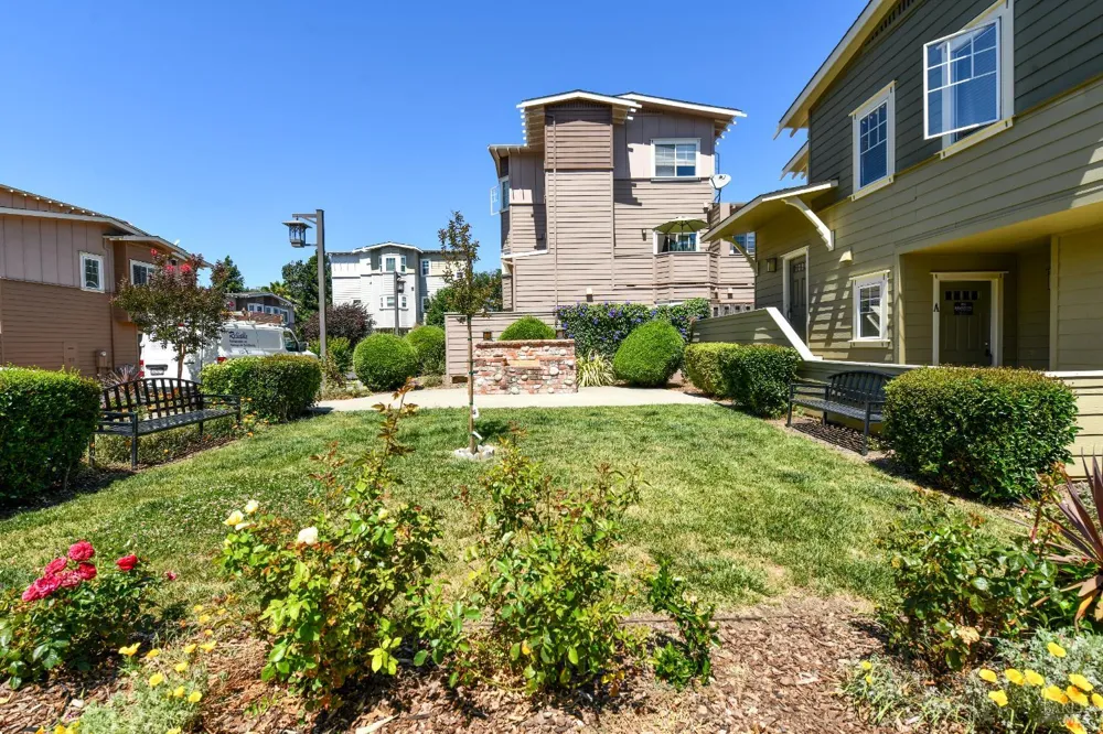 127 Valley Oak Drive Napa, CA 94558