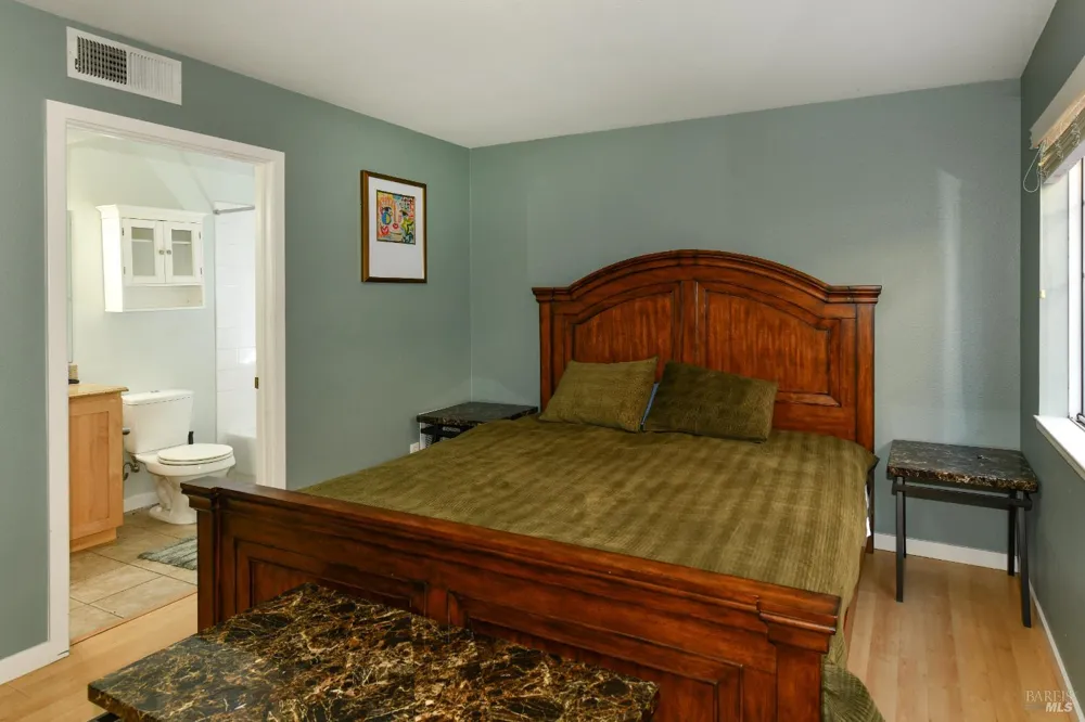 127 Valley Oak Drive Napa, CA 94558