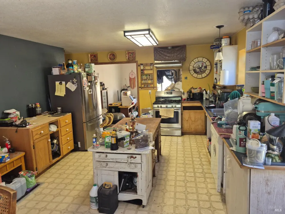 29600 Timberline Road Willits, CA 95490