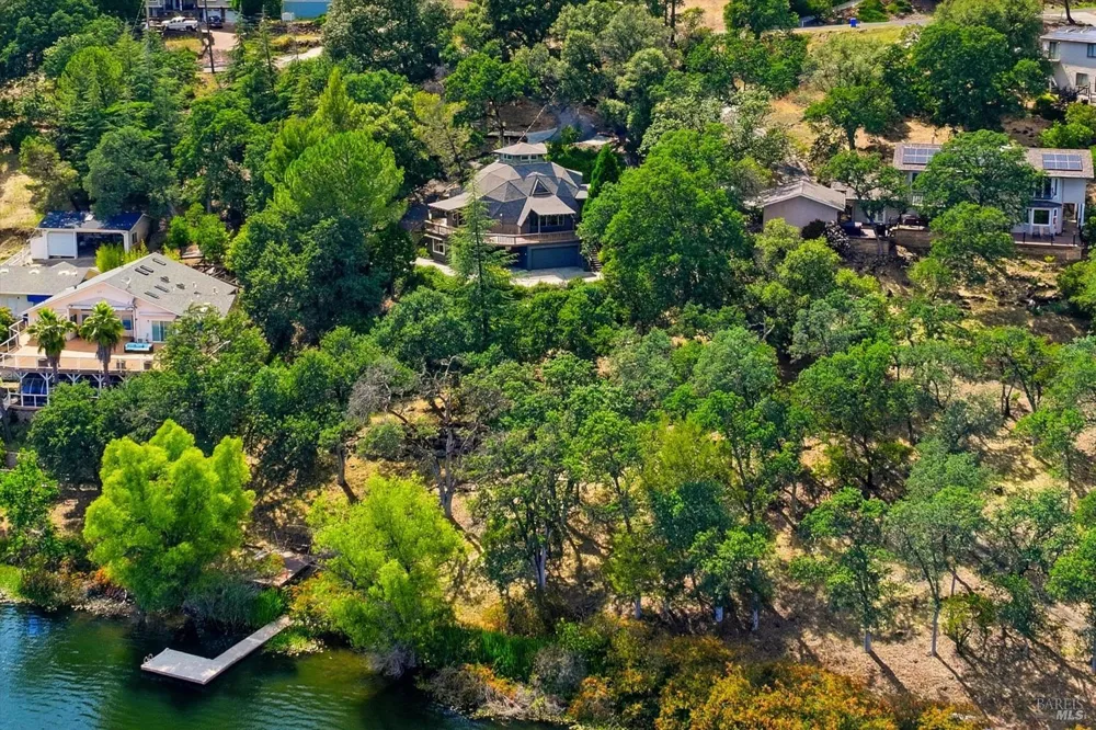 16945 Knollview Drive Hidden Valley Lake, CA 95467