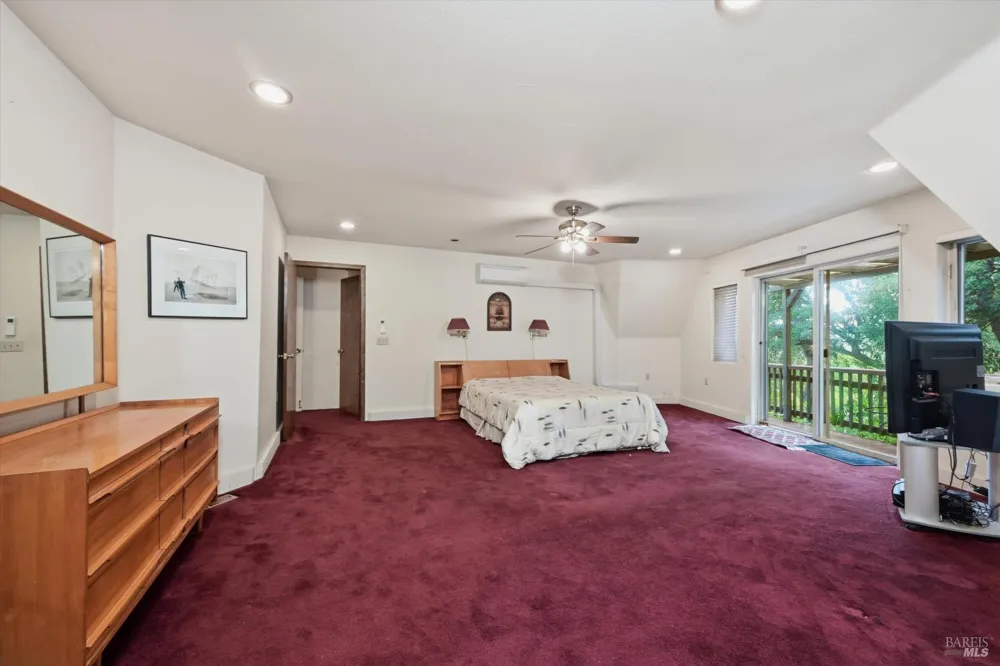 16945 Knollview Drive Hidden Valley Lake, CA 95467