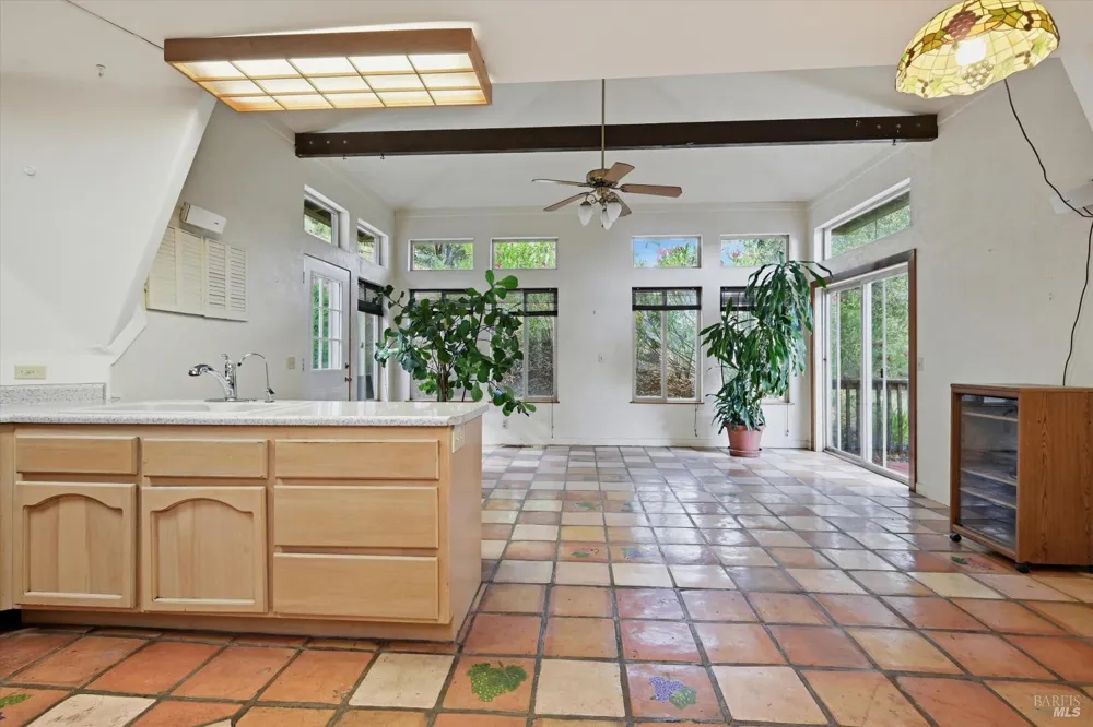 16945 Knollview Drive Hidden Valley Lake, CA 95467