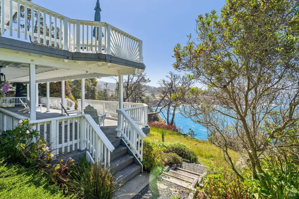 23430 Highway 1 Jenner, CA 95450
