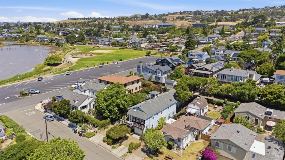865 W I STREET Benicia, CA 94510