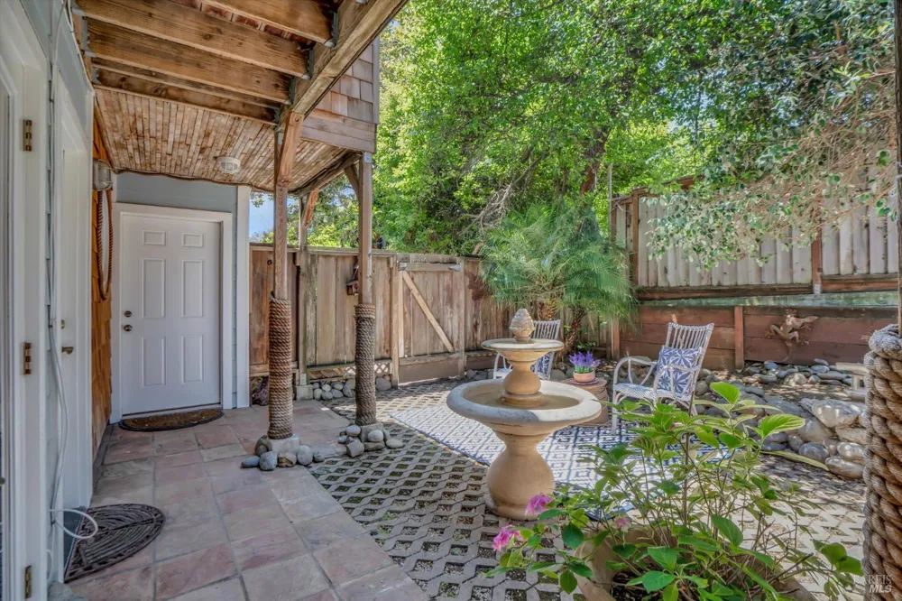 865 W I STREET Benicia, CA 94510