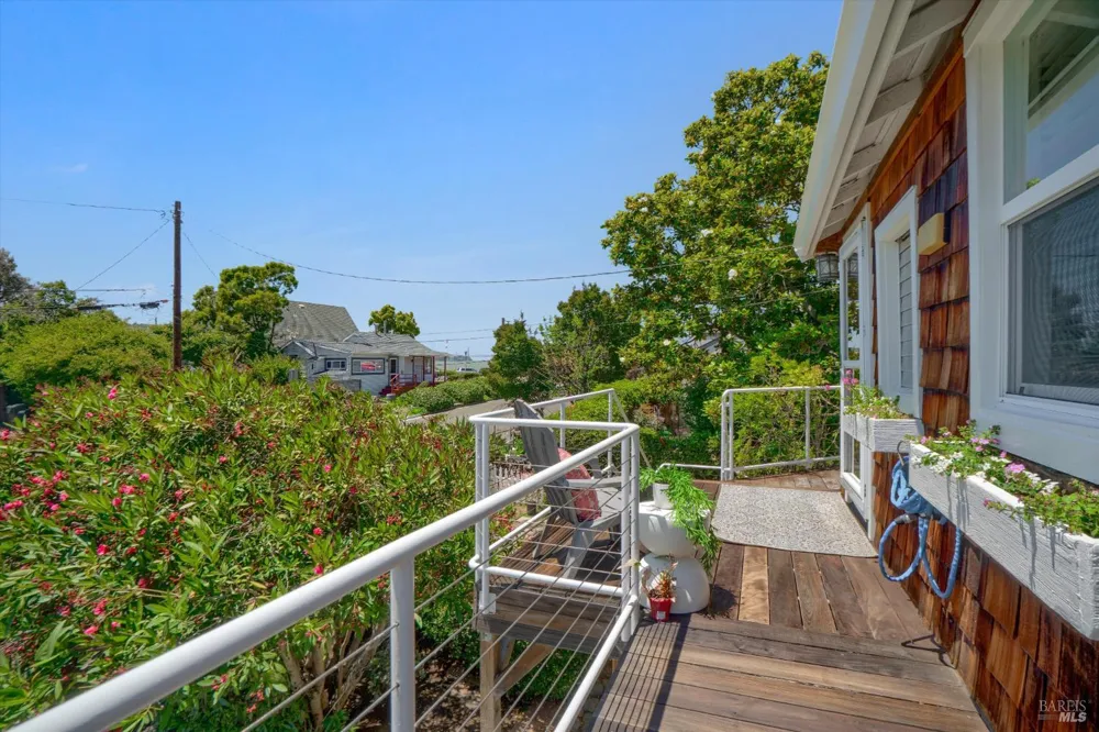 865 W I STREET Benicia, CA 94510