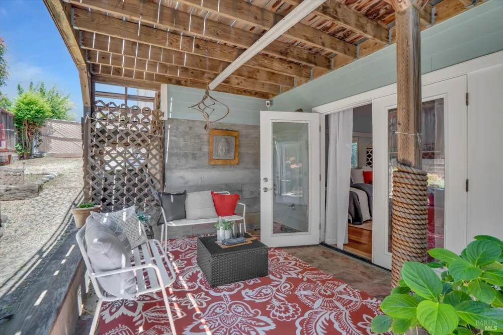 865 W I STREET Benicia, CA 94510