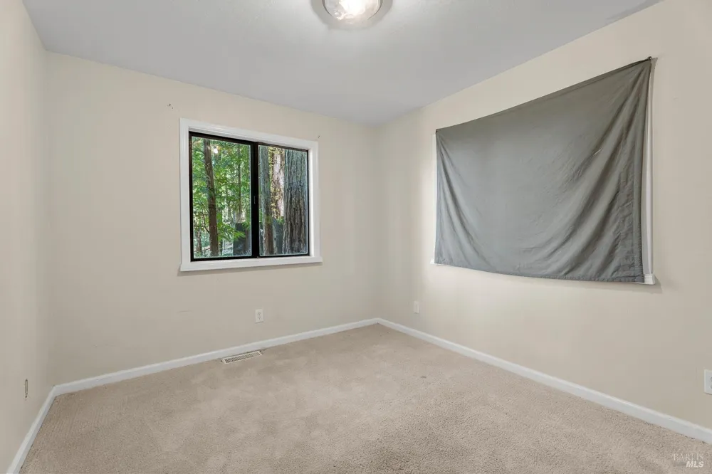 4030 Ridge Circle Willits, CA 95490