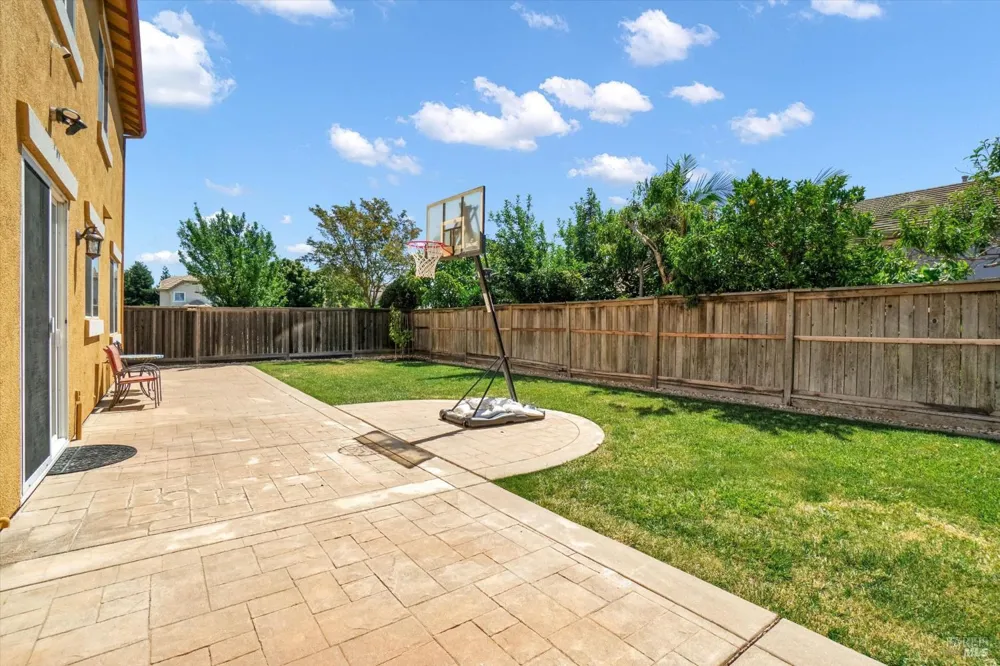 2187 Rasmussen Court Fairfield, CA 94533