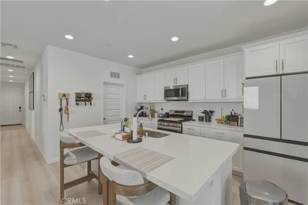 13097 Saratoga Hesperia, CA 92344