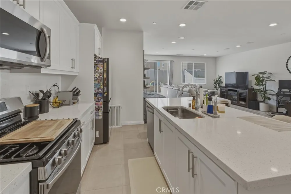 13097 Saratoga Hesperia, CA 92344