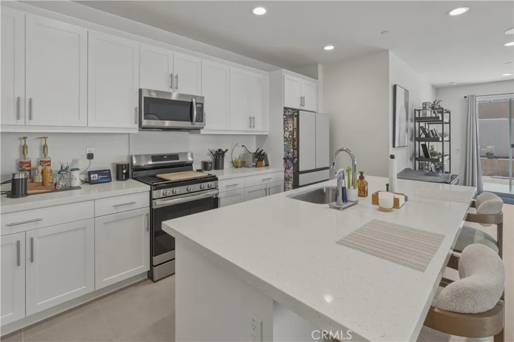 13097 Saratoga Hesperia, CA 92344