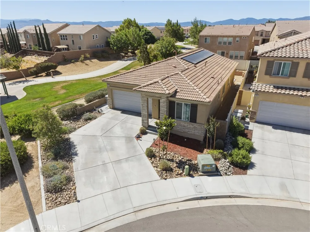 13097 Saratoga Hesperia, CA 92344