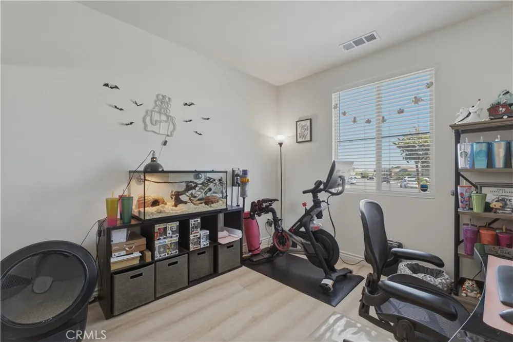 13097 Saratoga Hesperia, CA 92344