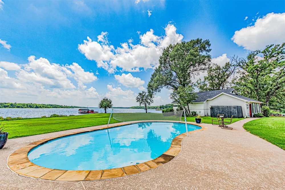 1747 County Road 1785 Yantis, TX 75497