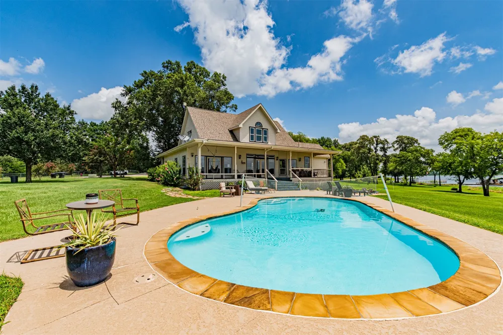 1747 County Road 1785 Yantis, TX 75497