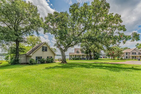 1747 County Road 1785