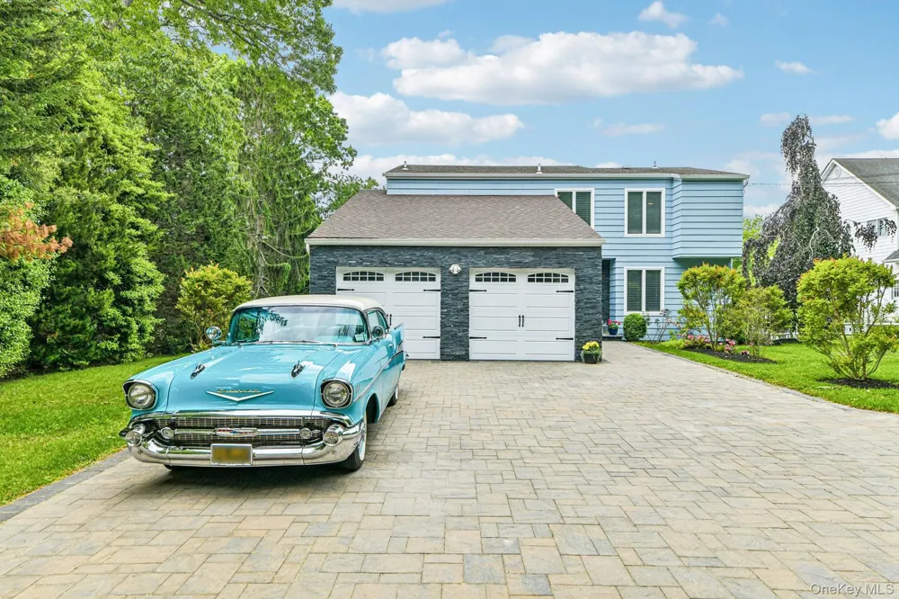 2100 Glenn Road Southold, NY 11971