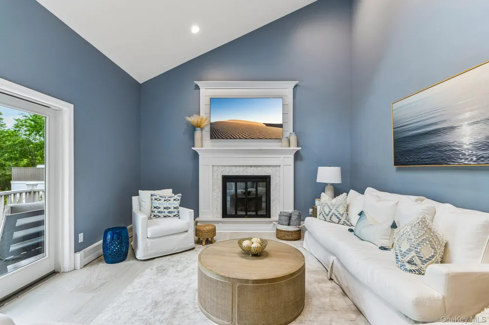 2100 Glenn Road Southold, NY 11971