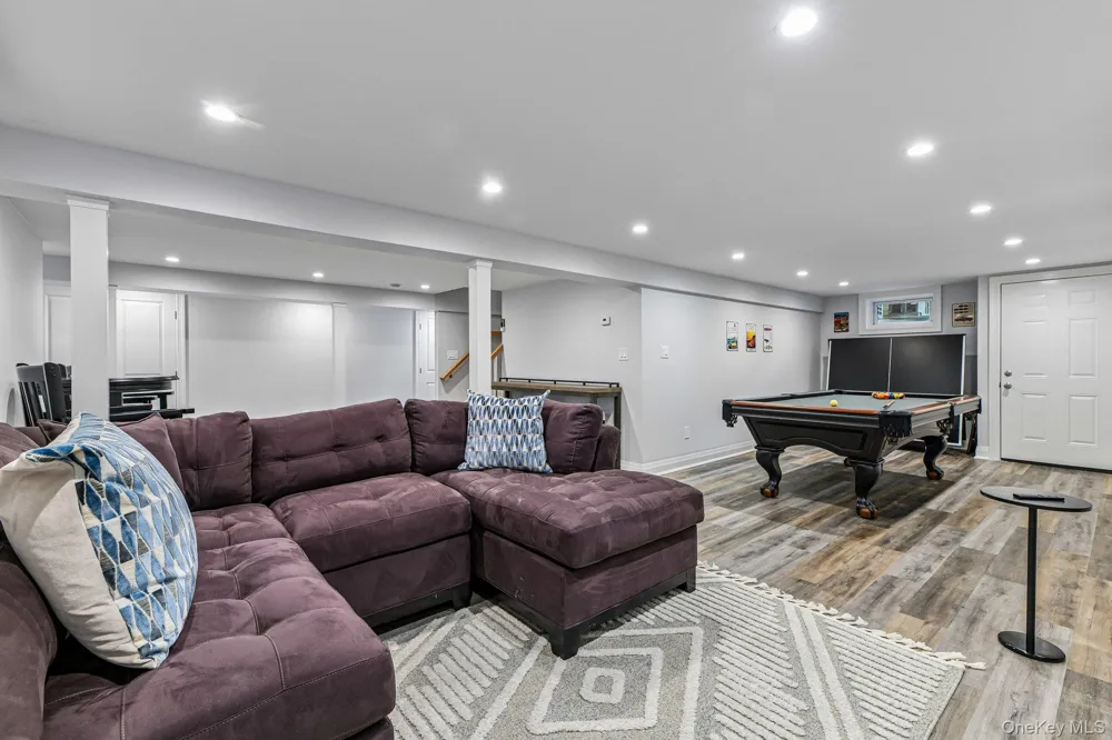 2100 Glenn Road Southold, NY 11971