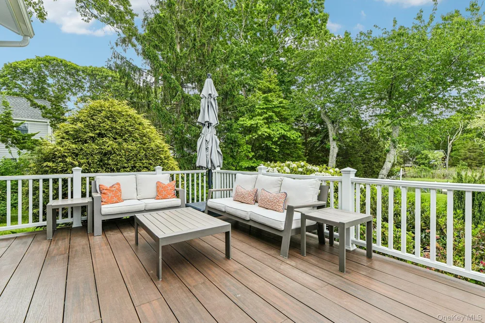 2100 Glenn Road Southold, NY 11971