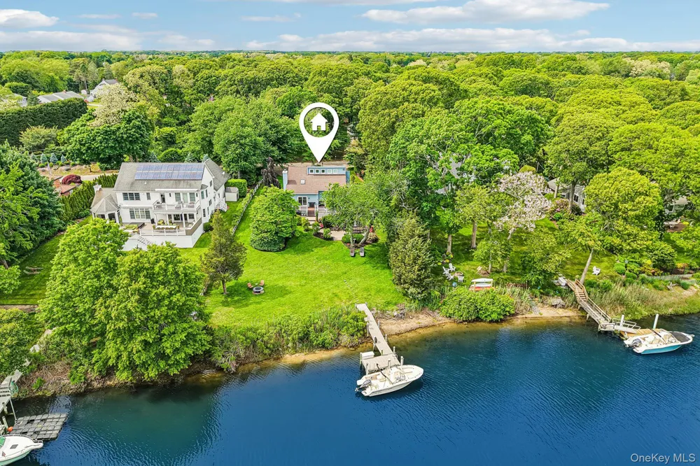 2100 Glenn Road Southold, NY 11971