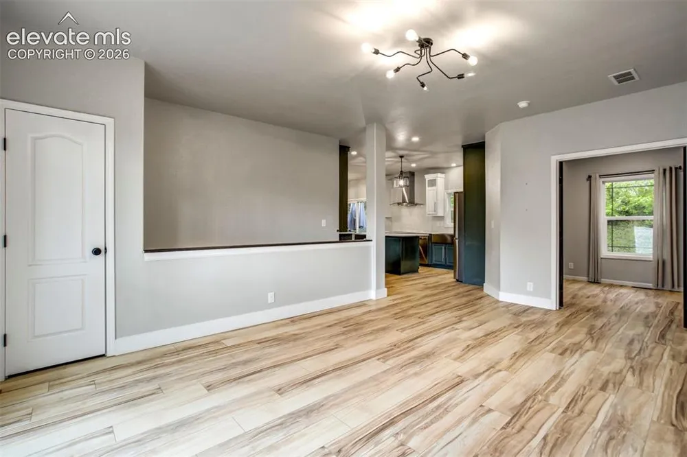 4998 Chippewa Drive Larkspur, CO 80118