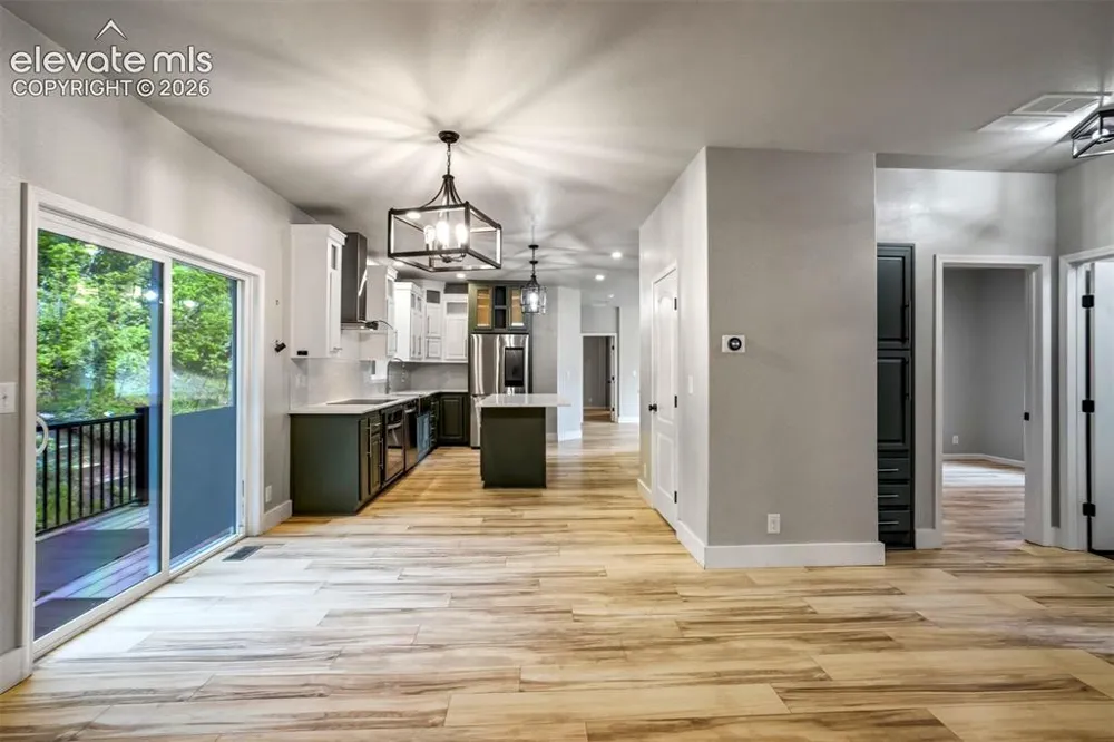 4998 Chippewa Drive Larkspur, CO 80118