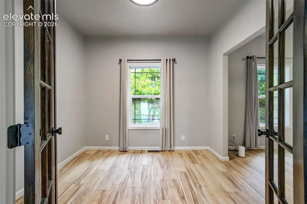 4998 Chippewa Drive Larkspur, CO 80118