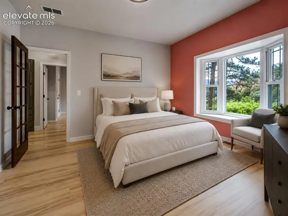 4998 Chippewa Drive Larkspur, CO 80118