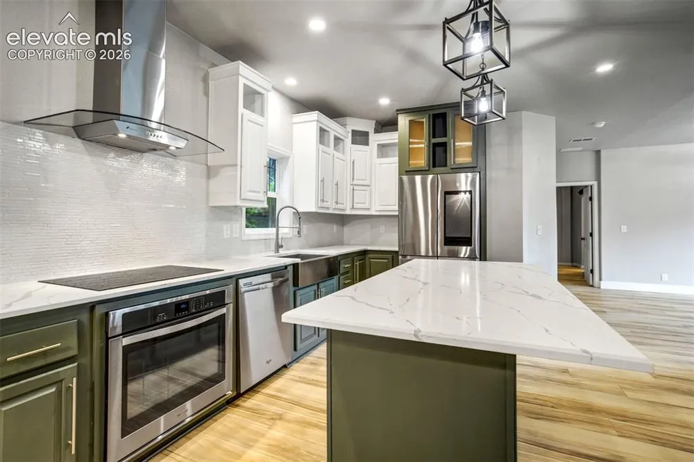 4998 Chippewa Drive Larkspur, CO 80118