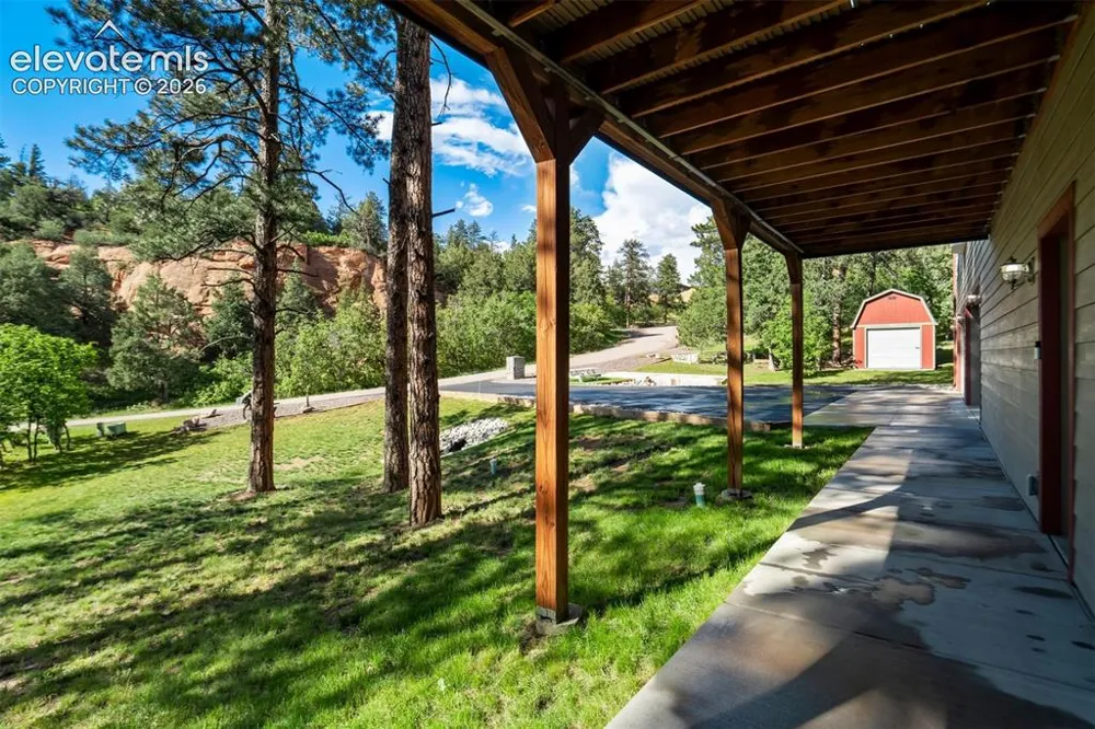 4998 Chippewa Drive Larkspur, CO 80118