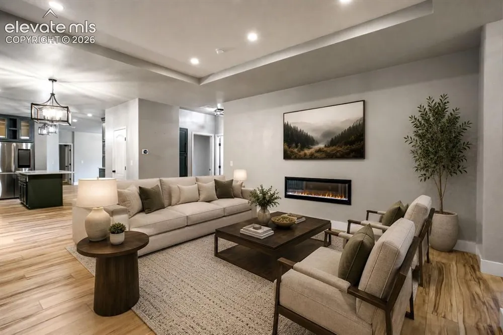 4998 Chippewa Drive Larkspur, CO 80118