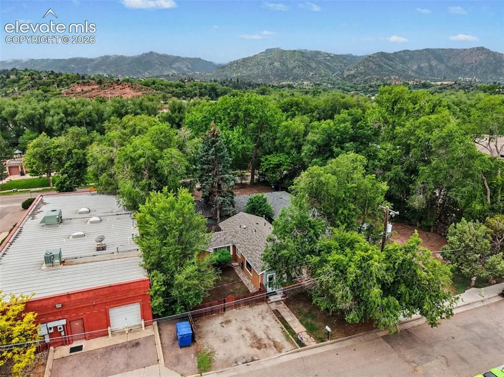 105 Via San Miguel Manitou Springs, CO 80829