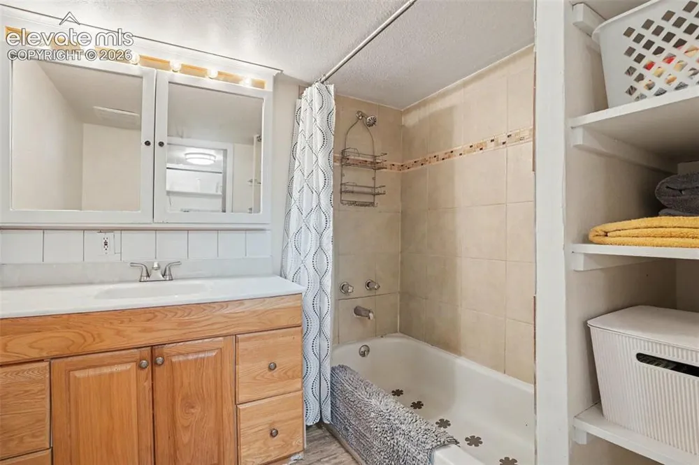 105 Via San Miguel Manitou Springs, CO 80829