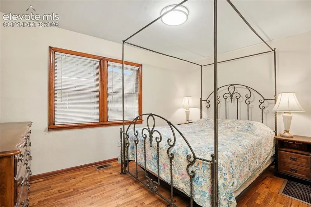 105 Via San Miguel Manitou Springs, CO 80829