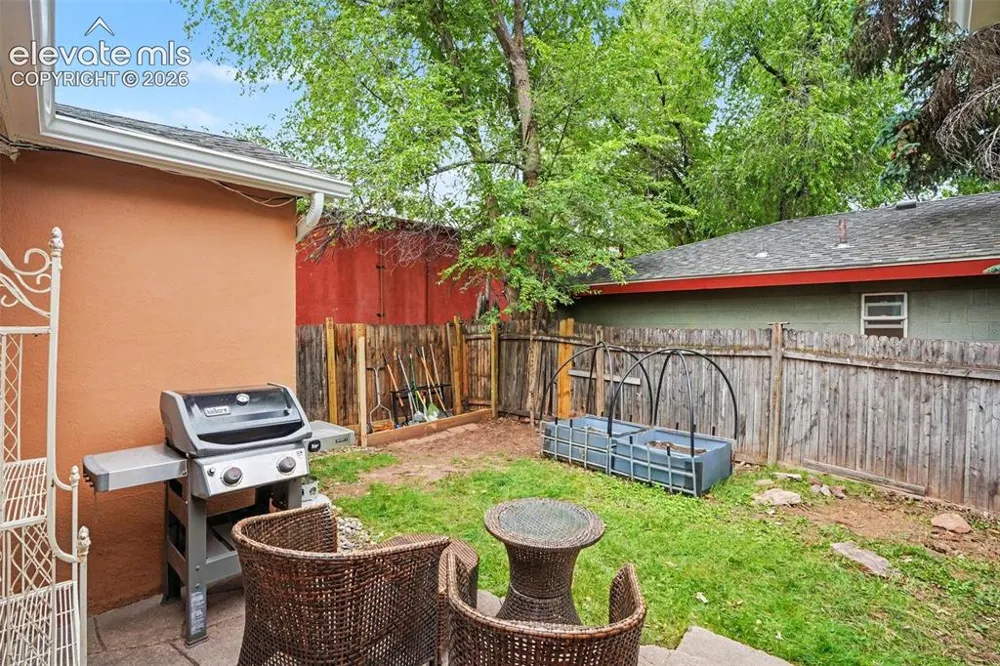 105 Via San Miguel Manitou Springs, CO 80829