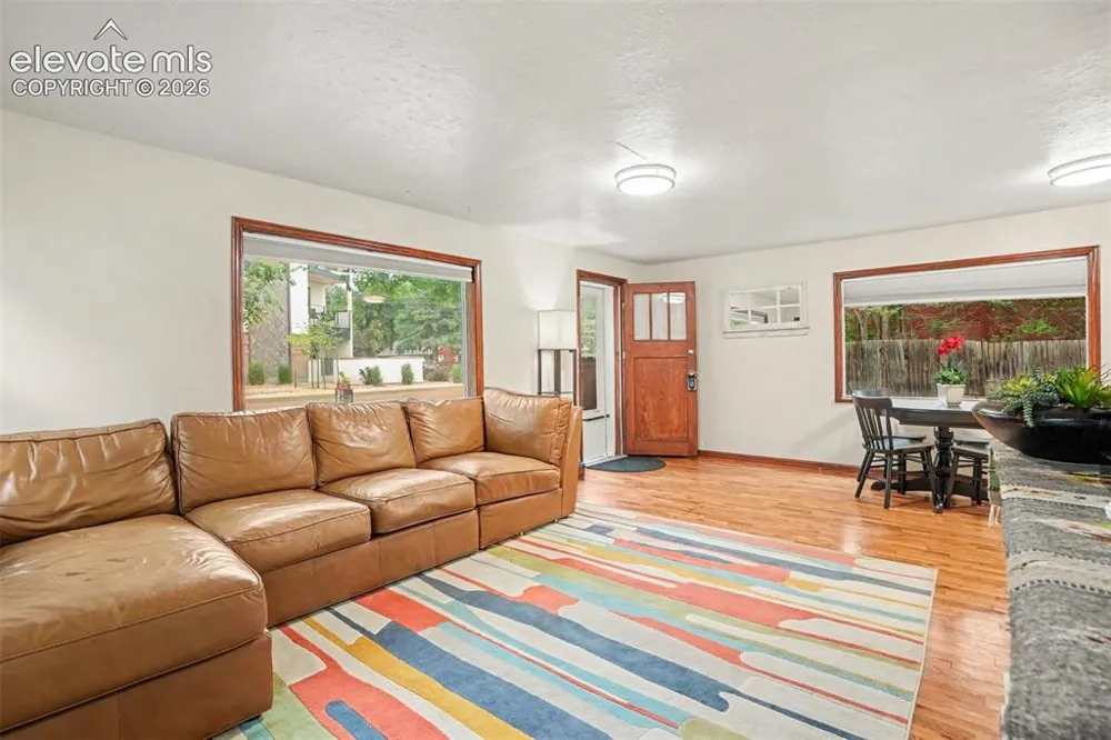 105 Via San Miguel Manitou Springs, CO 80829