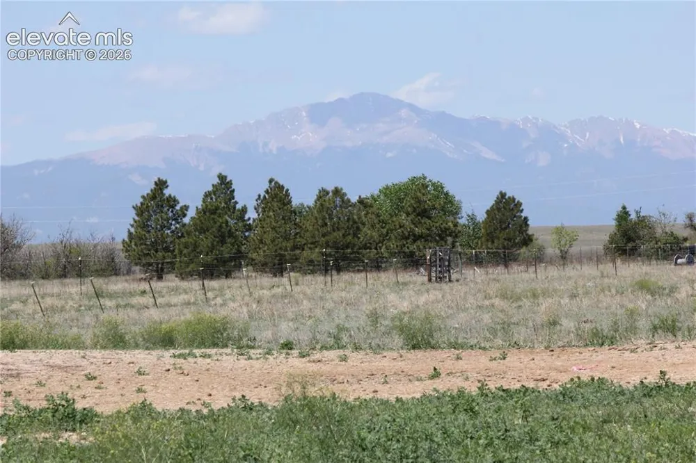 6060 Coyote Lane Peyton, CO 80831