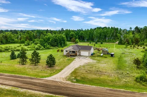 4222 Deer Haven Court SW