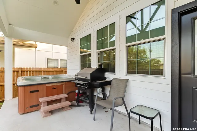 629 ASPEN LN Cottonwood Shores, TX 78657