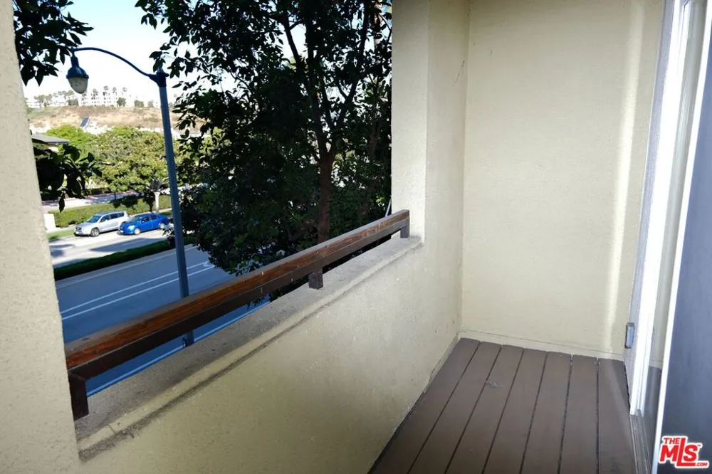 13200 Pacific #212 Playa Vista, CA 90094