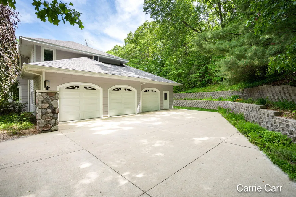 8170 Freska Lake Drive NE Comstock Park, MI 49321