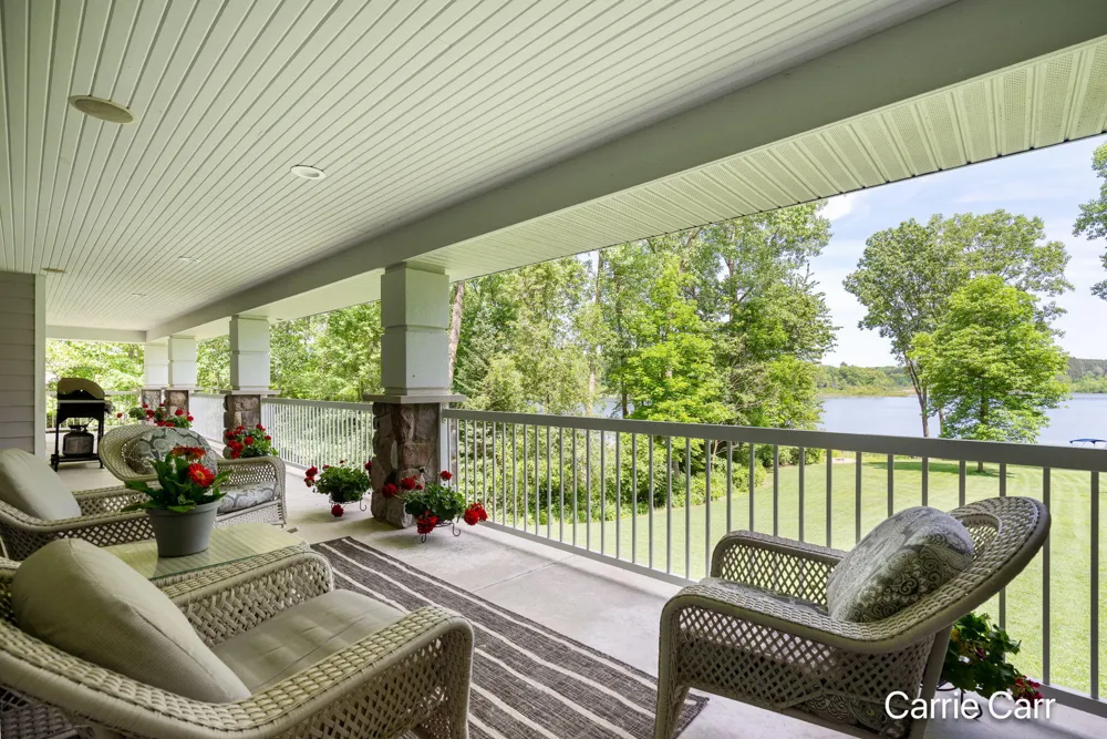 8170 Freska Lake Drive NE Comstock Park, MI 49321