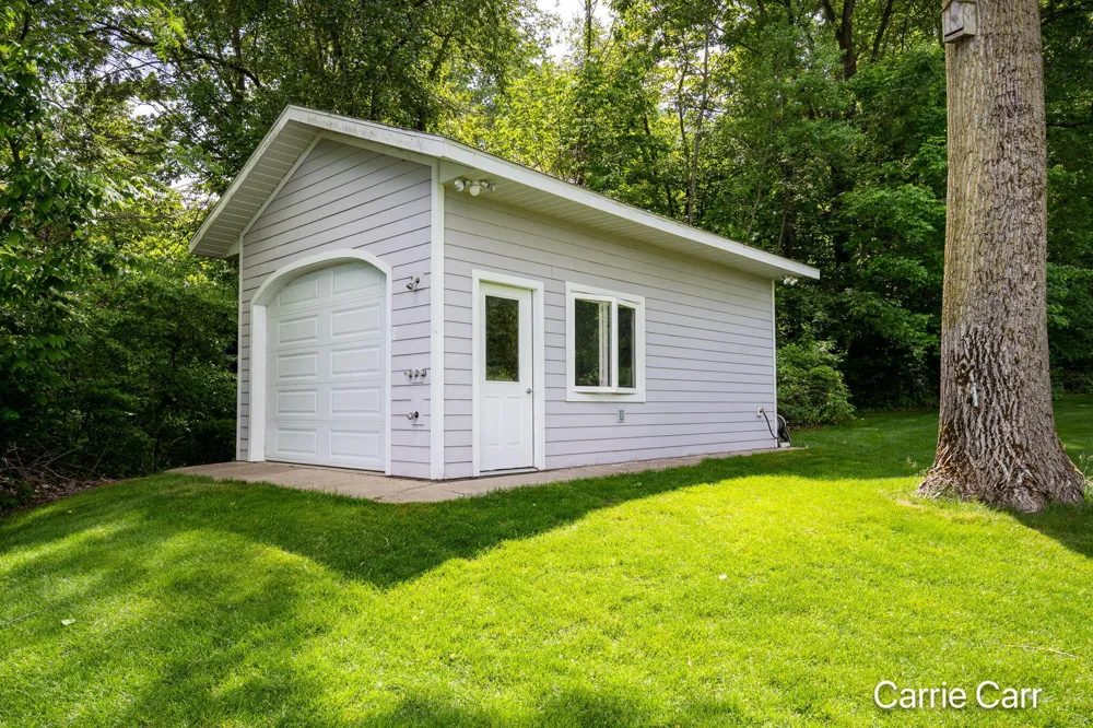 8170 Freska Lake Drive NE Comstock Park, MI 49321