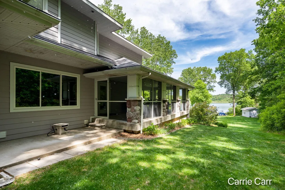 8170 Freska Lake Drive NE Comstock Park, MI 49321