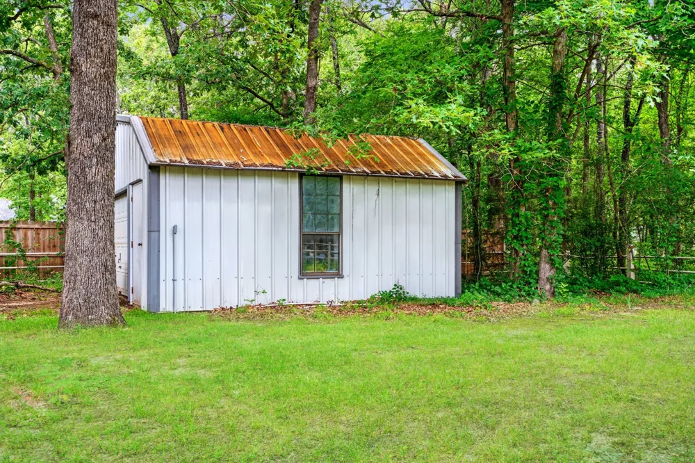 455 Timber Lakes Dr Powderly, TX 75473
